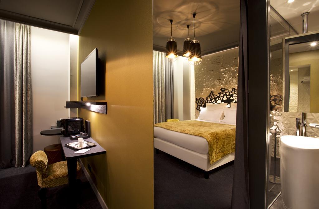 Double Room Signature,945393736:JPEG